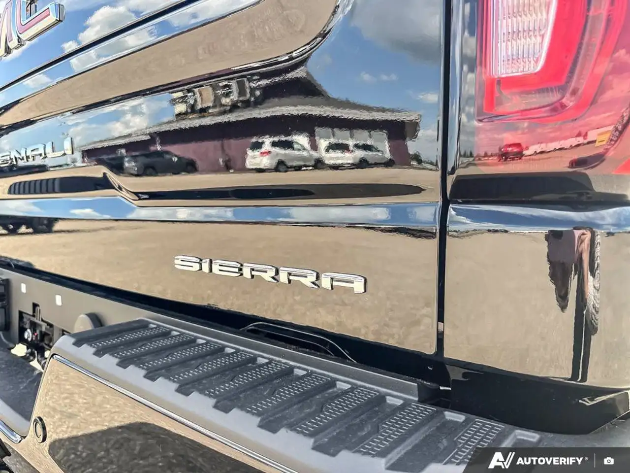 GMC Sierra 1500 снимка GMC Sierra 1500