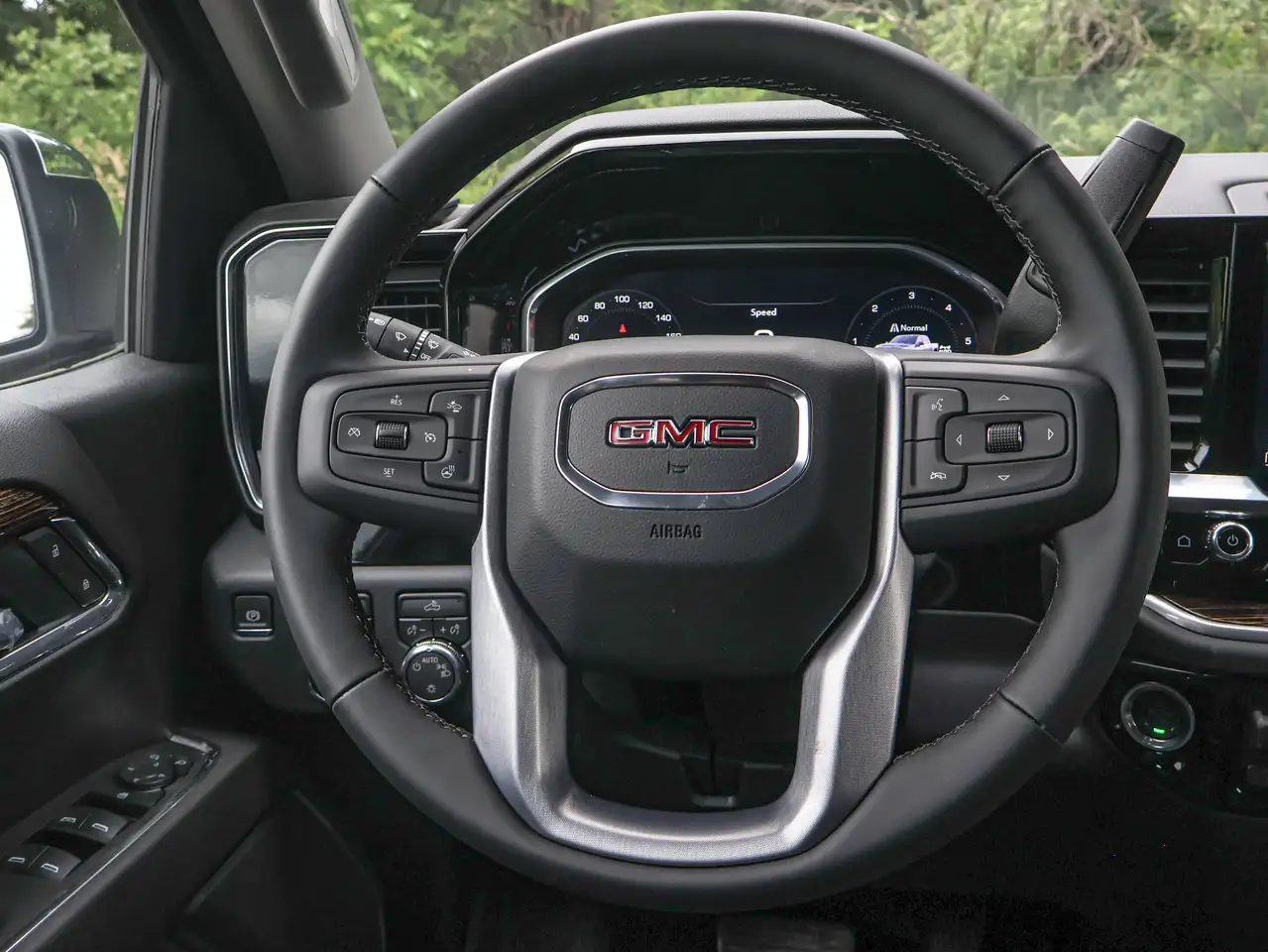 GMC Sierra 1500 photo GMC Sierra 1500