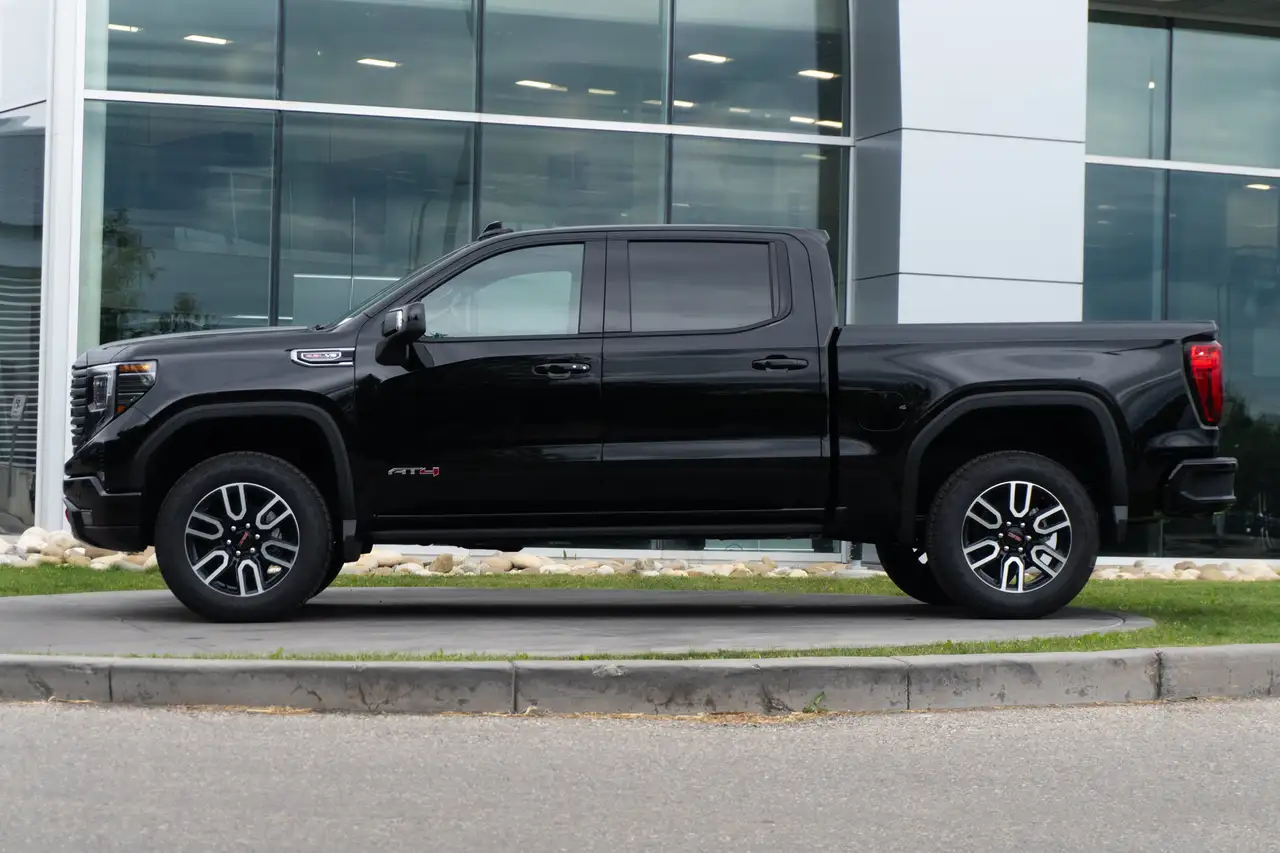 GMC Sierra 1500 photo GMC Sierra 1500