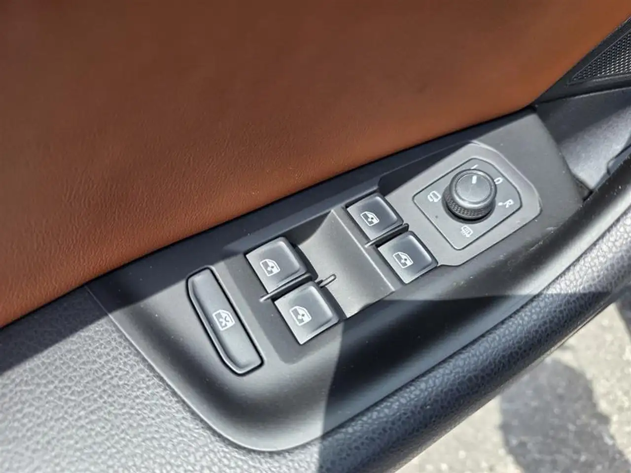 Volkswagen Arteon photo Volkswagen Arteon