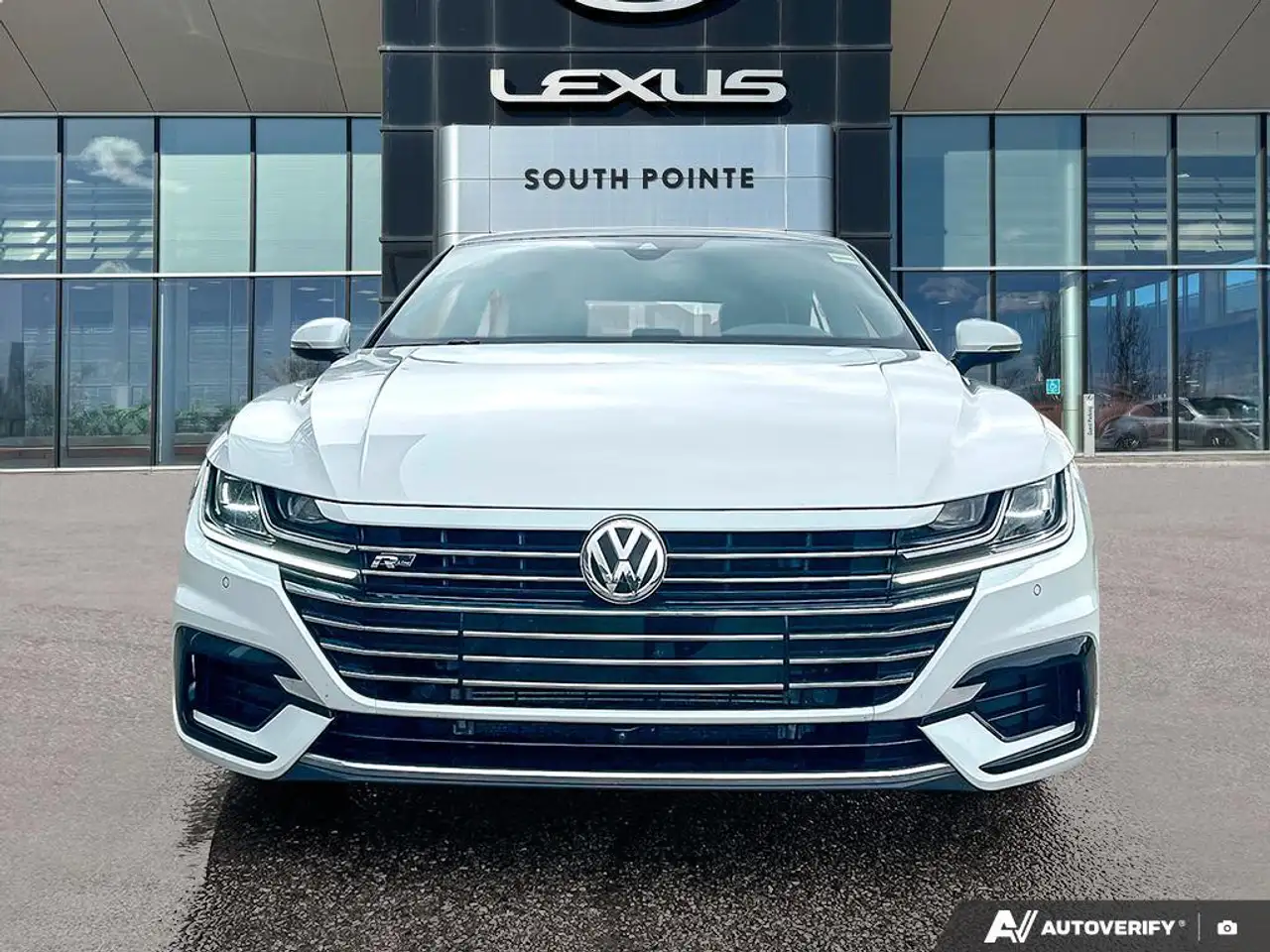 Volkswagen Arteon photo Volkswagen Arteon