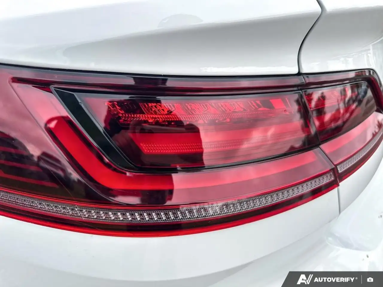 Volkswagen Arteon photo Volkswagen Arteon
