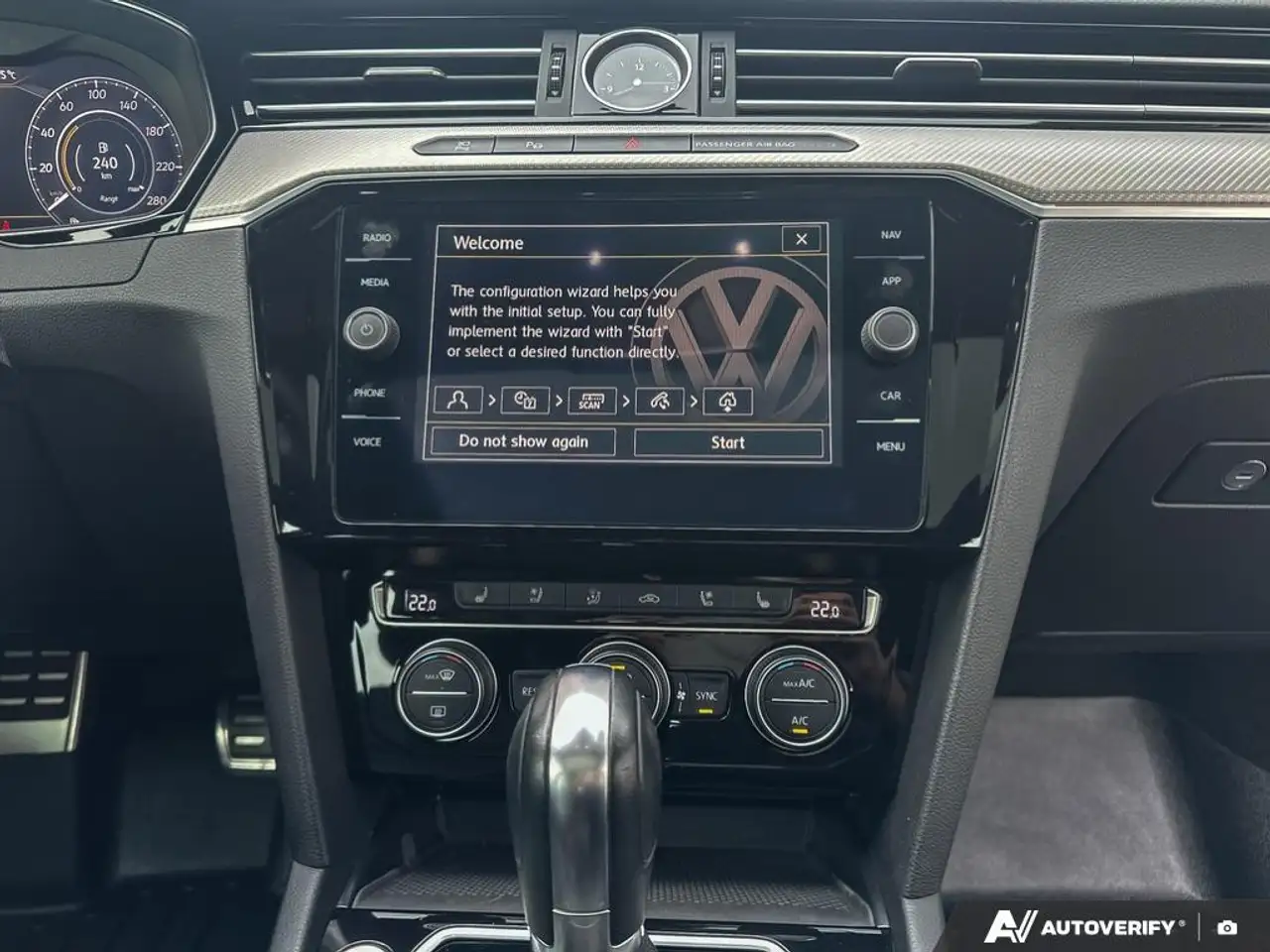 Volkswagen Arteon photo Volkswagen Arteon