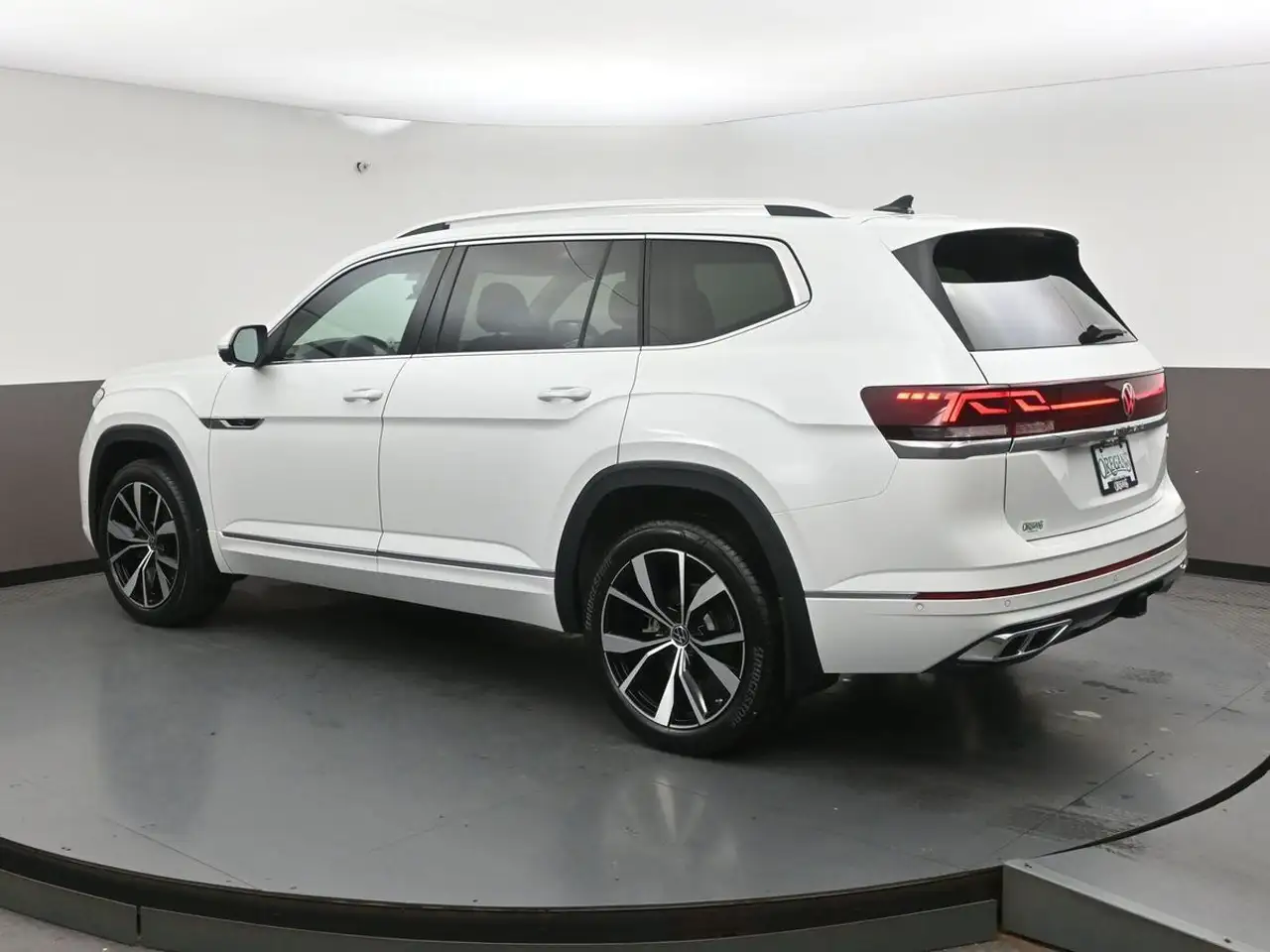 Volkswagen Atlas снимка Volkswagen Atlas