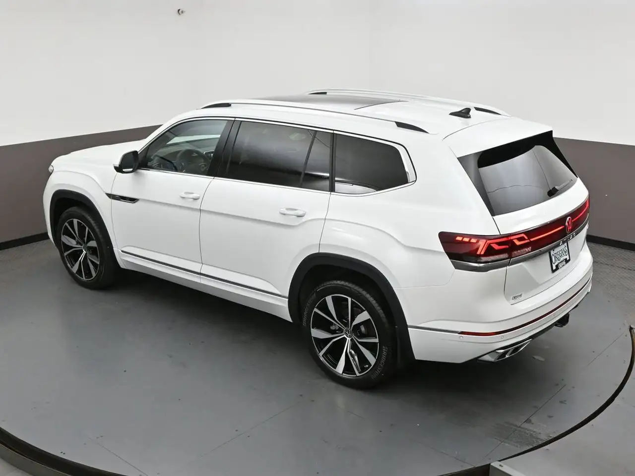 Volkswagen Atlas снимка Volkswagen Atlas