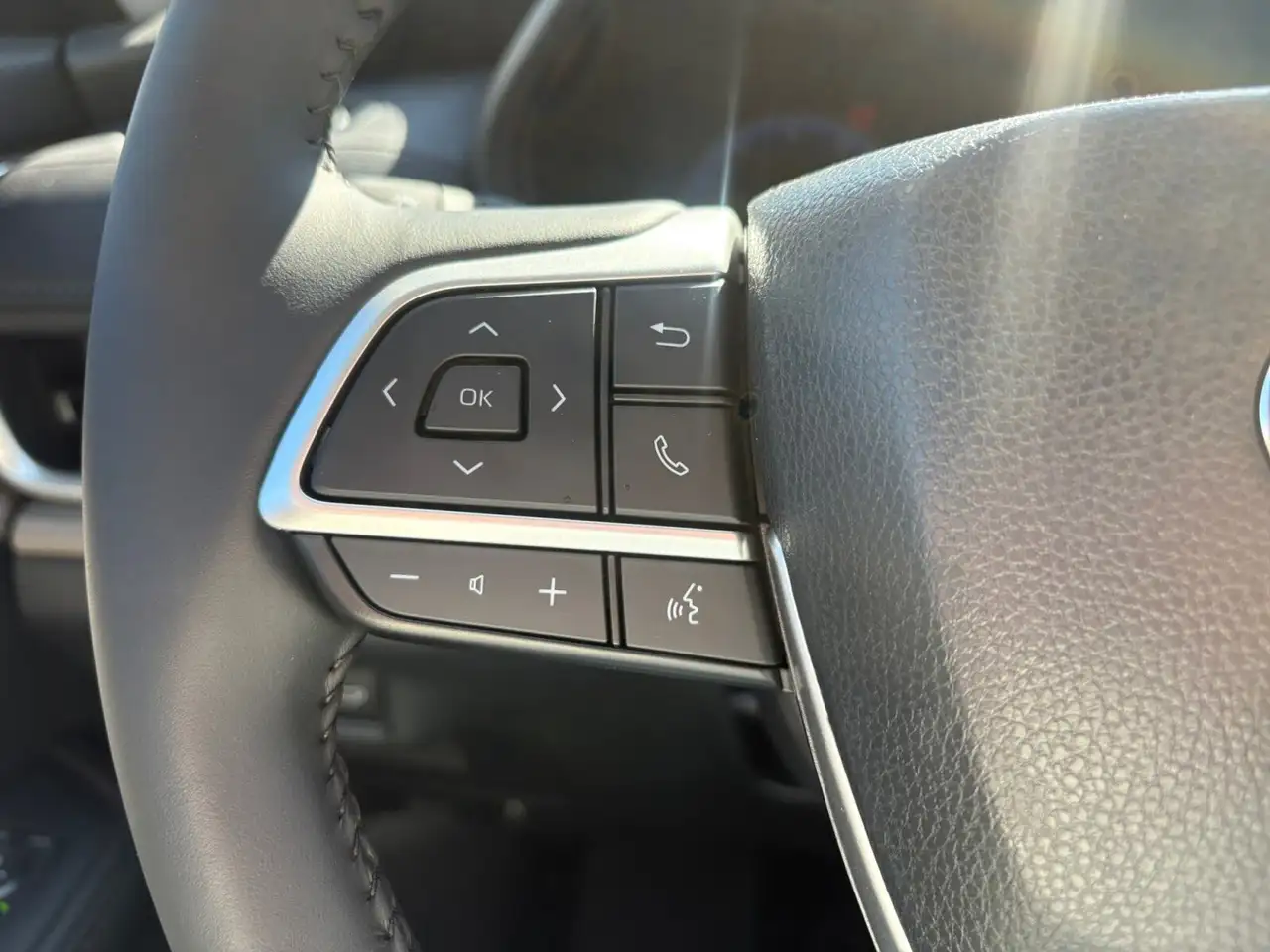 Toyota Grand Highlander fotografie Toyota Grand Highlander