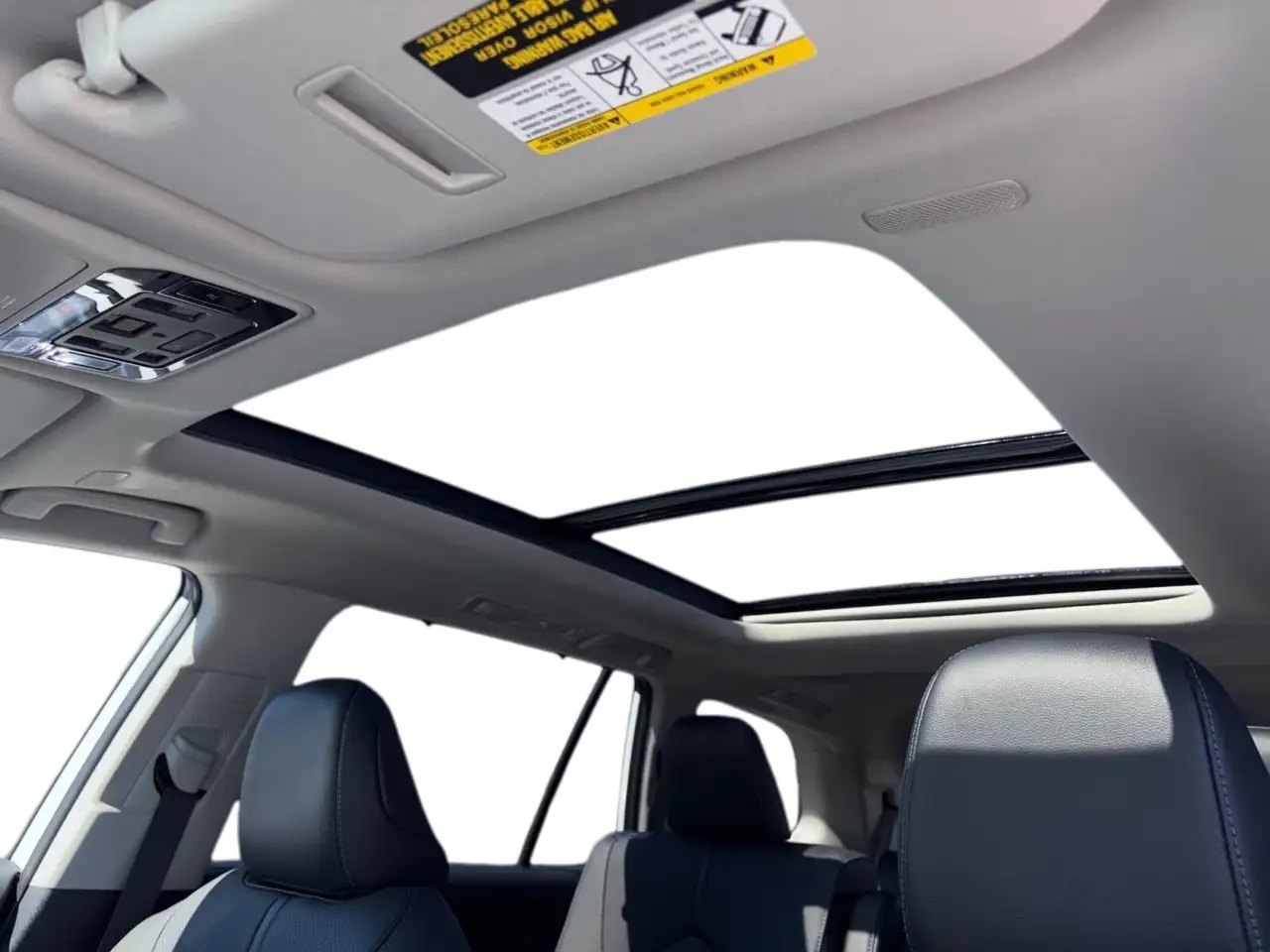 Toyota Grand Highlander fotografie Toyota Grand Highlander