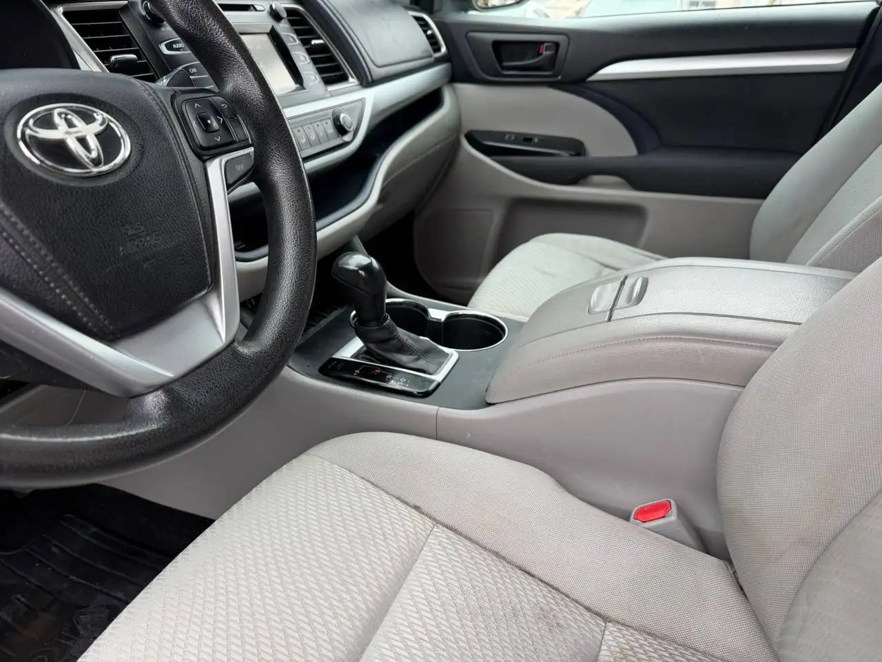 Toyota Highlander снимка Toyota Highlander