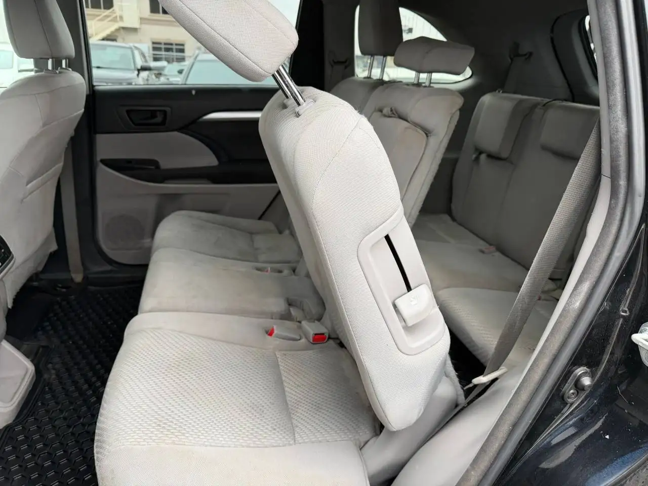 Toyota Highlander снимка Toyota Highlander