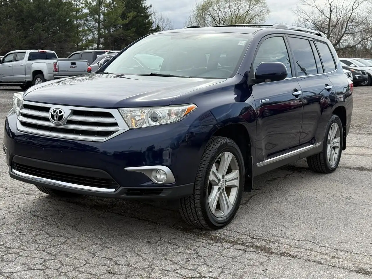 Toyota Highlander photo Toyota Highlander