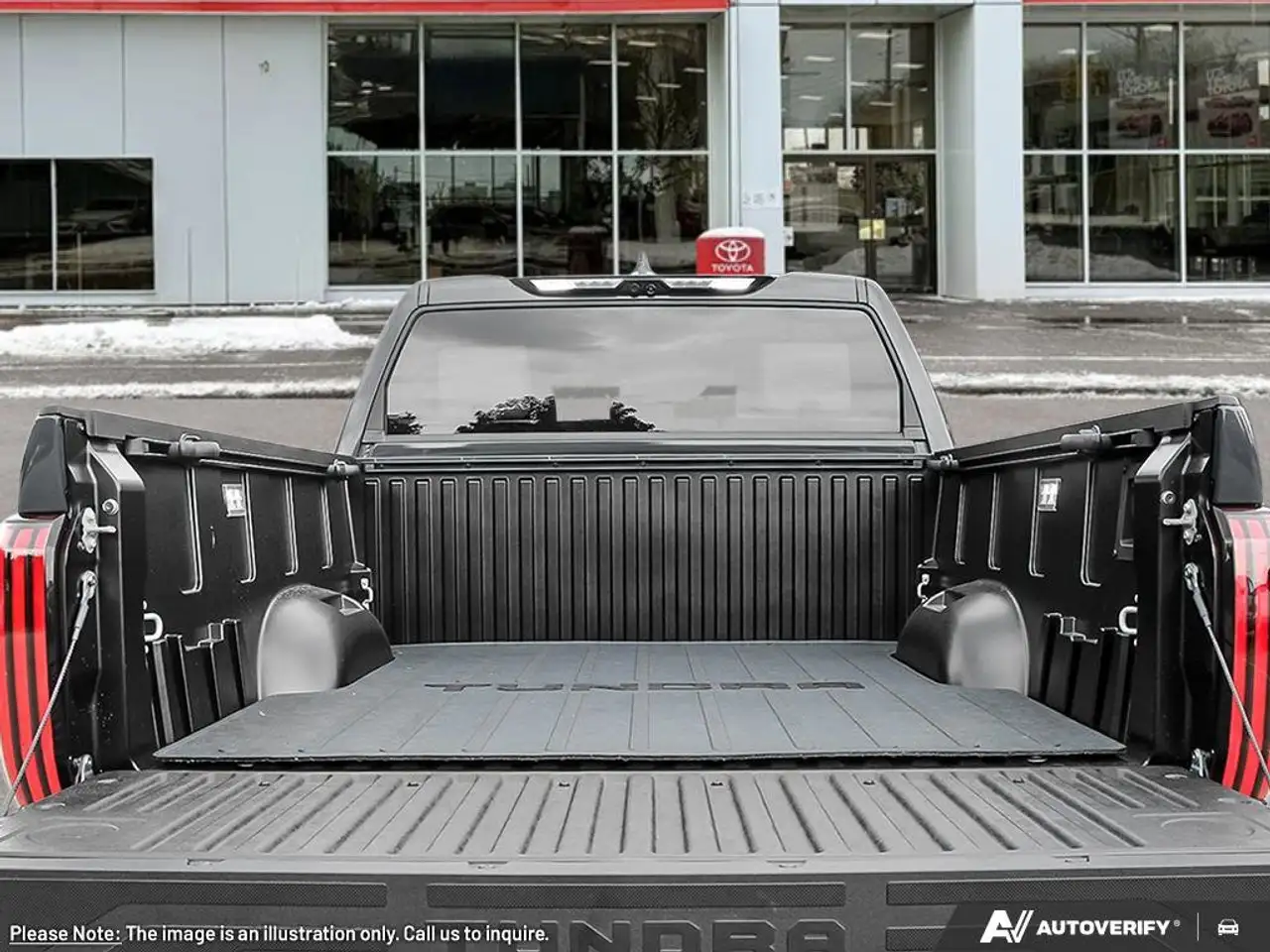Toyota Tundra снимка Toyota Tundra