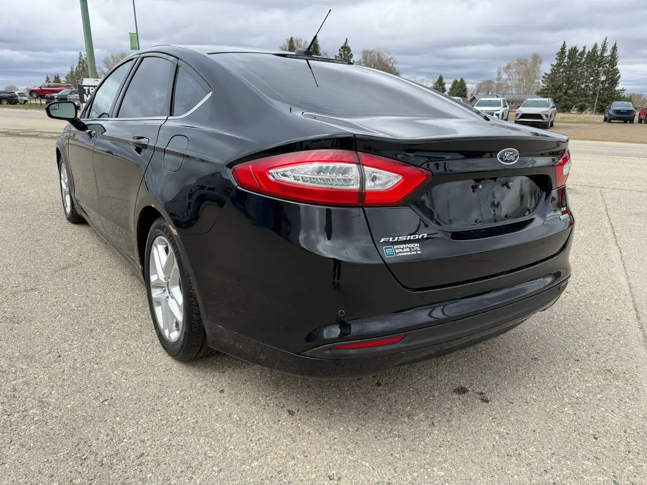 Ford Fusion photo Ford Fusion