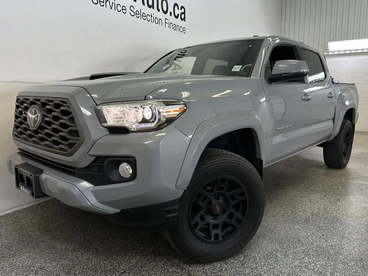 Toyota Tacoma снимка Toyota Tacoma