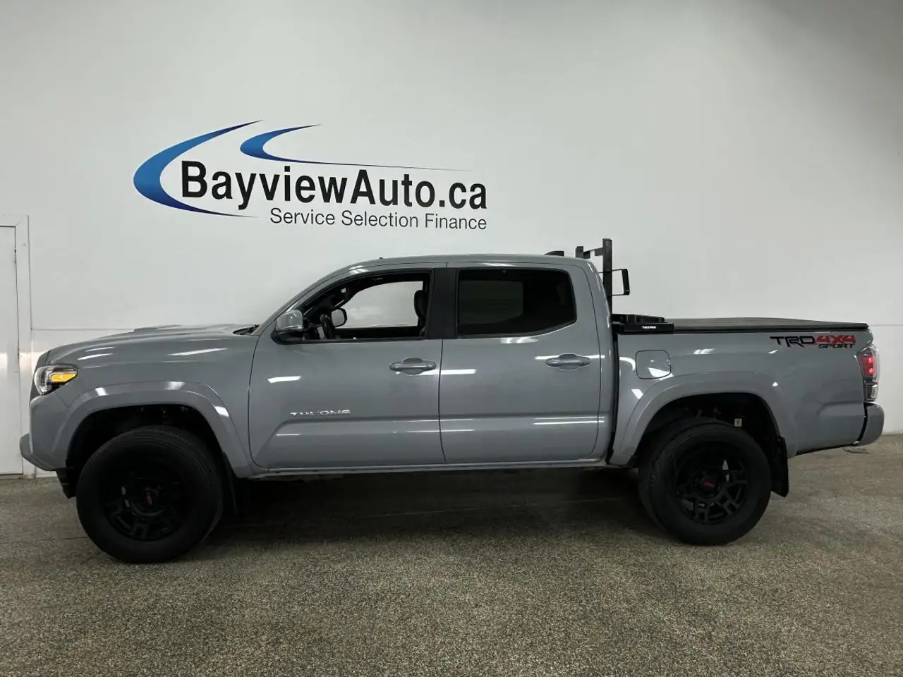 Toyota Tacoma снимка Toyota Tacoma
