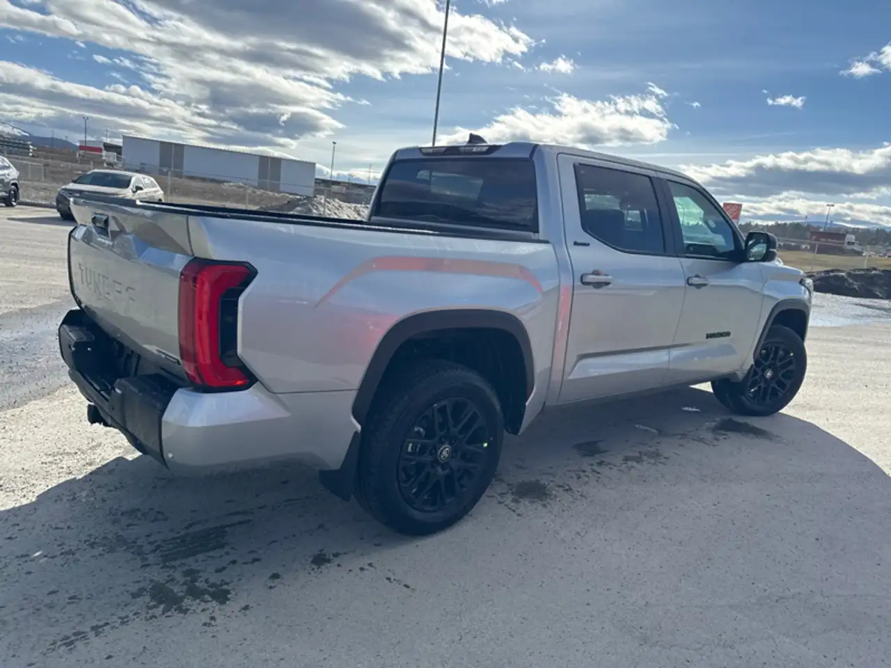 Toyota Tundra снимка Toyota Tundra