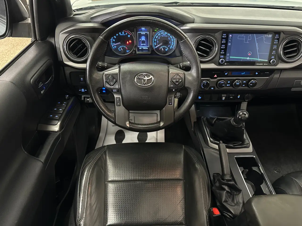 Toyota Tacoma снимка Toyota Tacoma