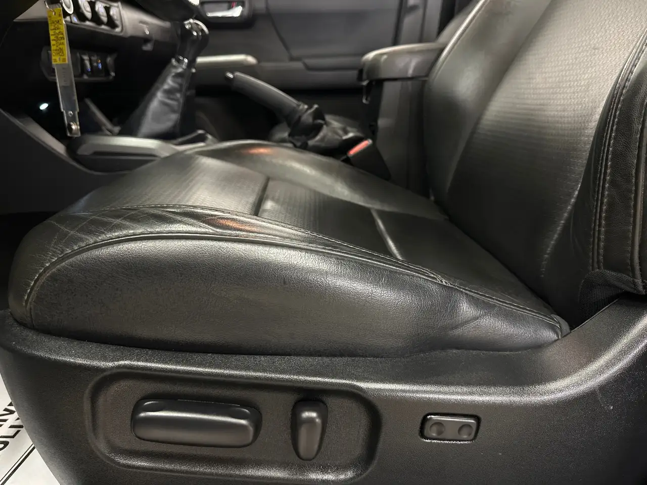 Toyota Tacoma снимка Toyota Tacoma