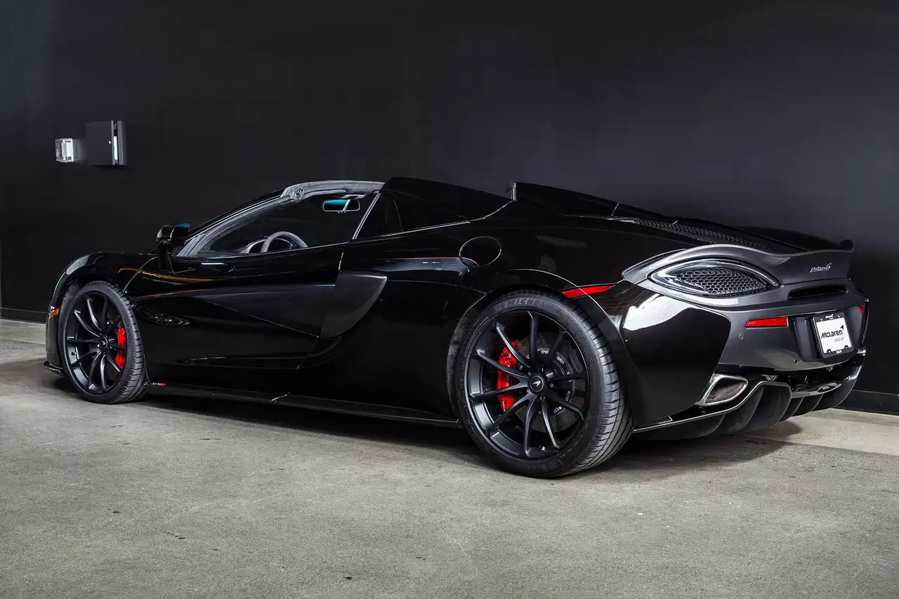 McLaren 570S снимка McLaren 570S