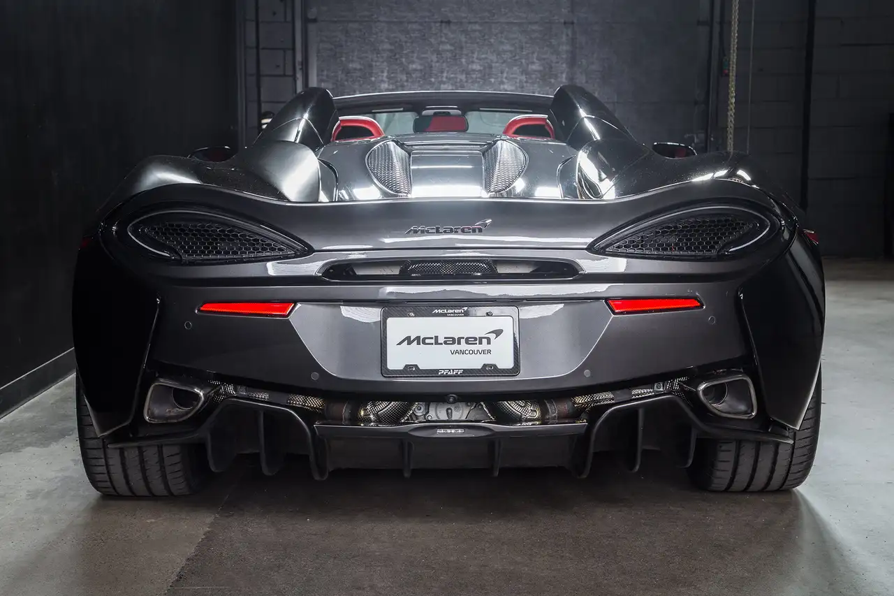 McLaren 570S снимка McLaren 570S
