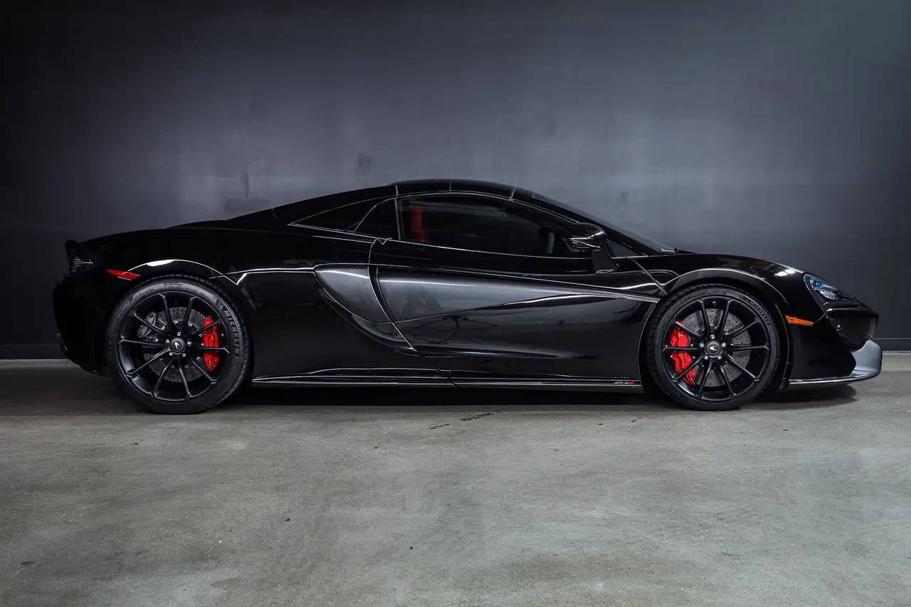 McLaren 570S снимка McLaren 570S