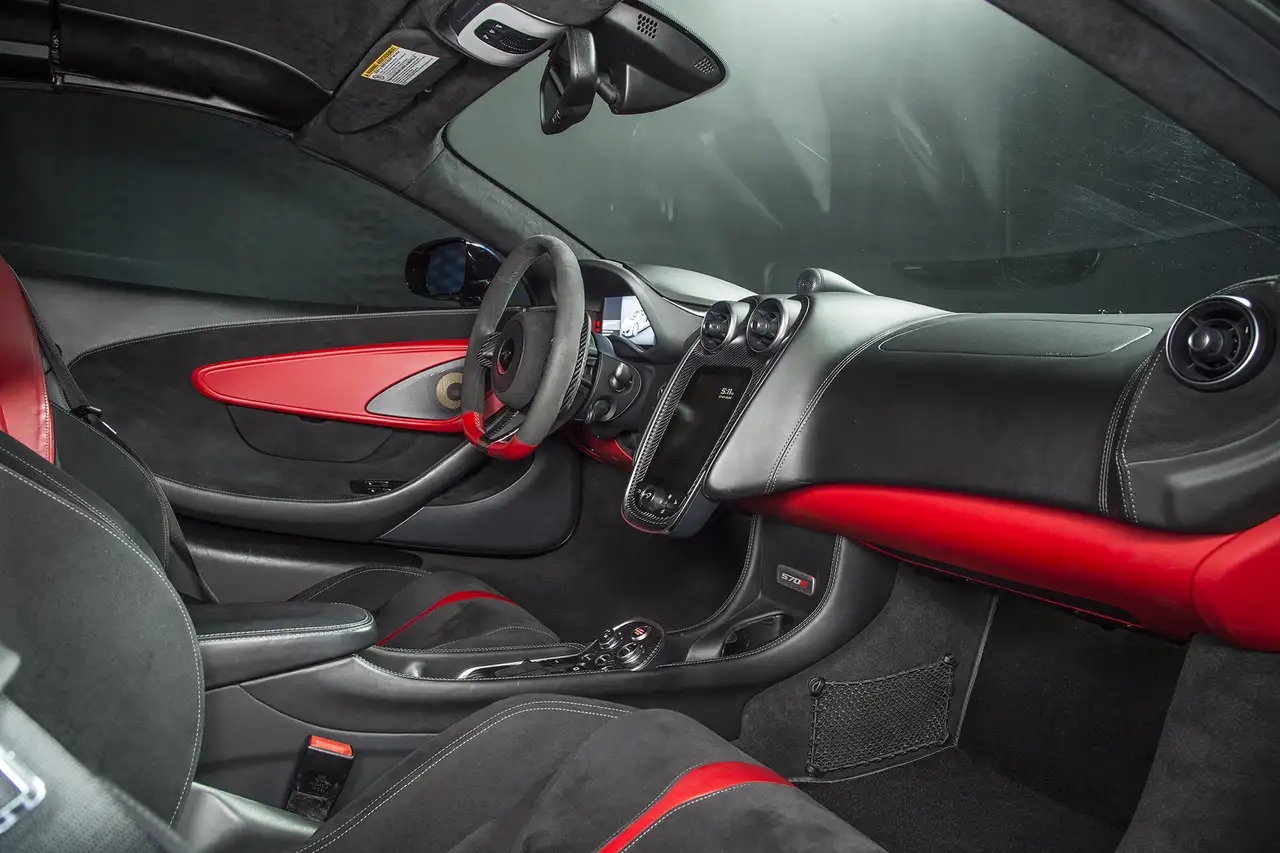 McLaren 570S снимка McLaren 570S