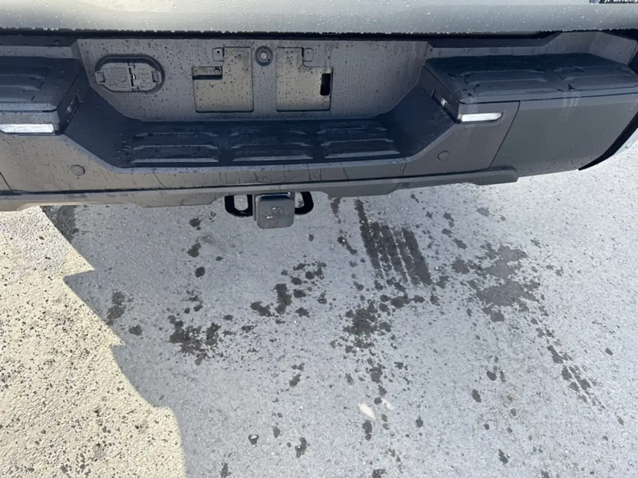 Toyota Tundra снимка Toyota Tundra