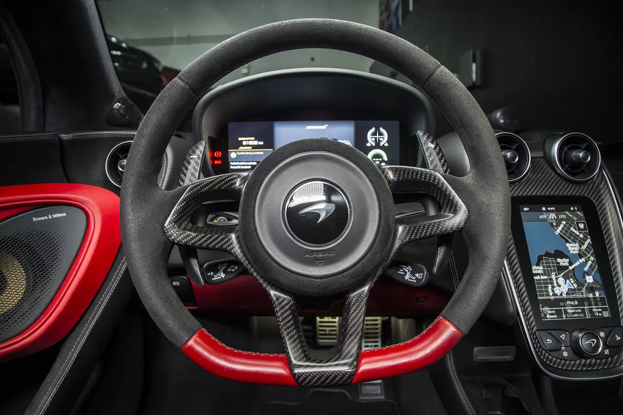McLaren 570S снимка McLaren 570S