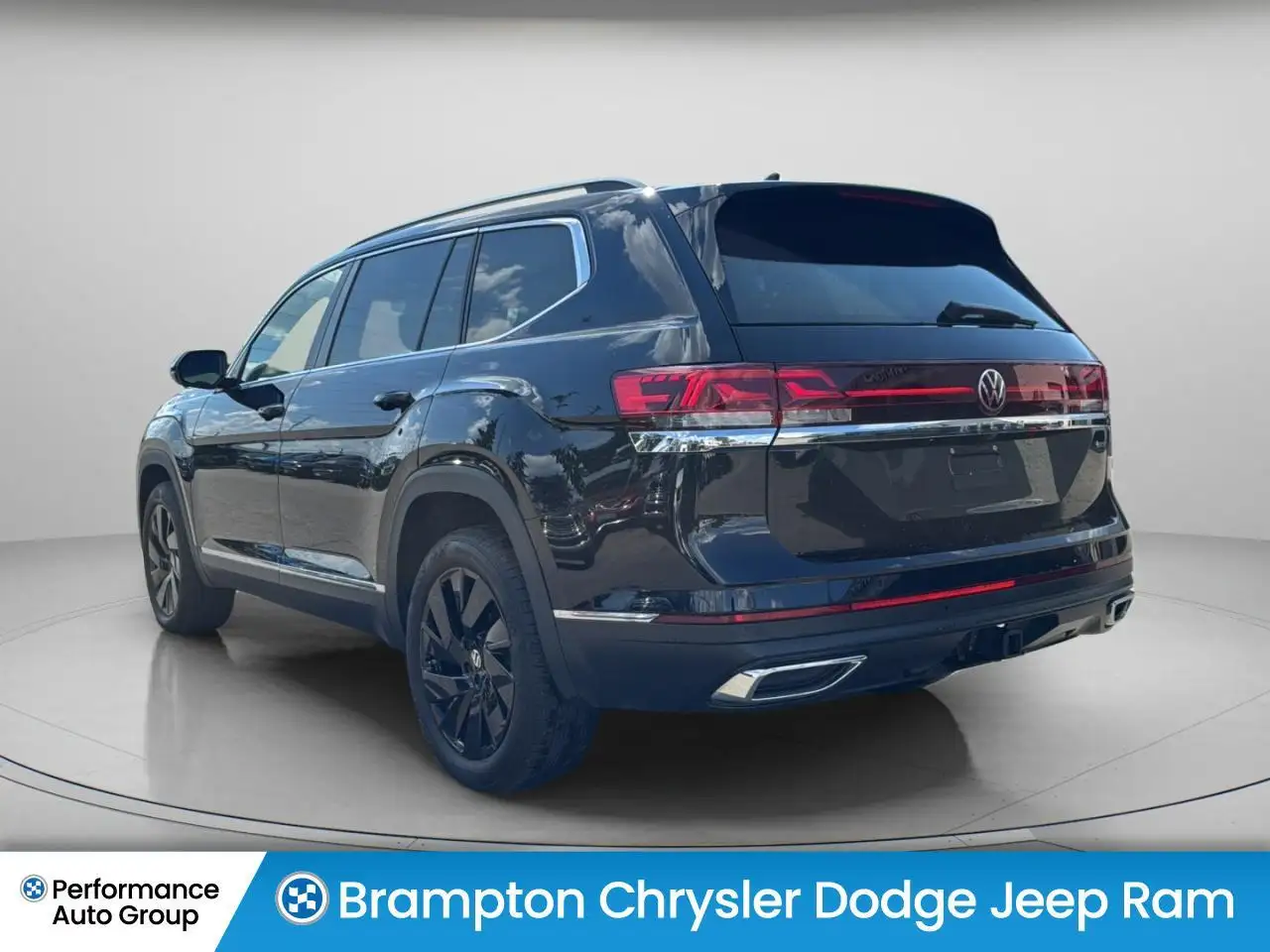 Volkswagen Atlas снимка Volkswagen Atlas