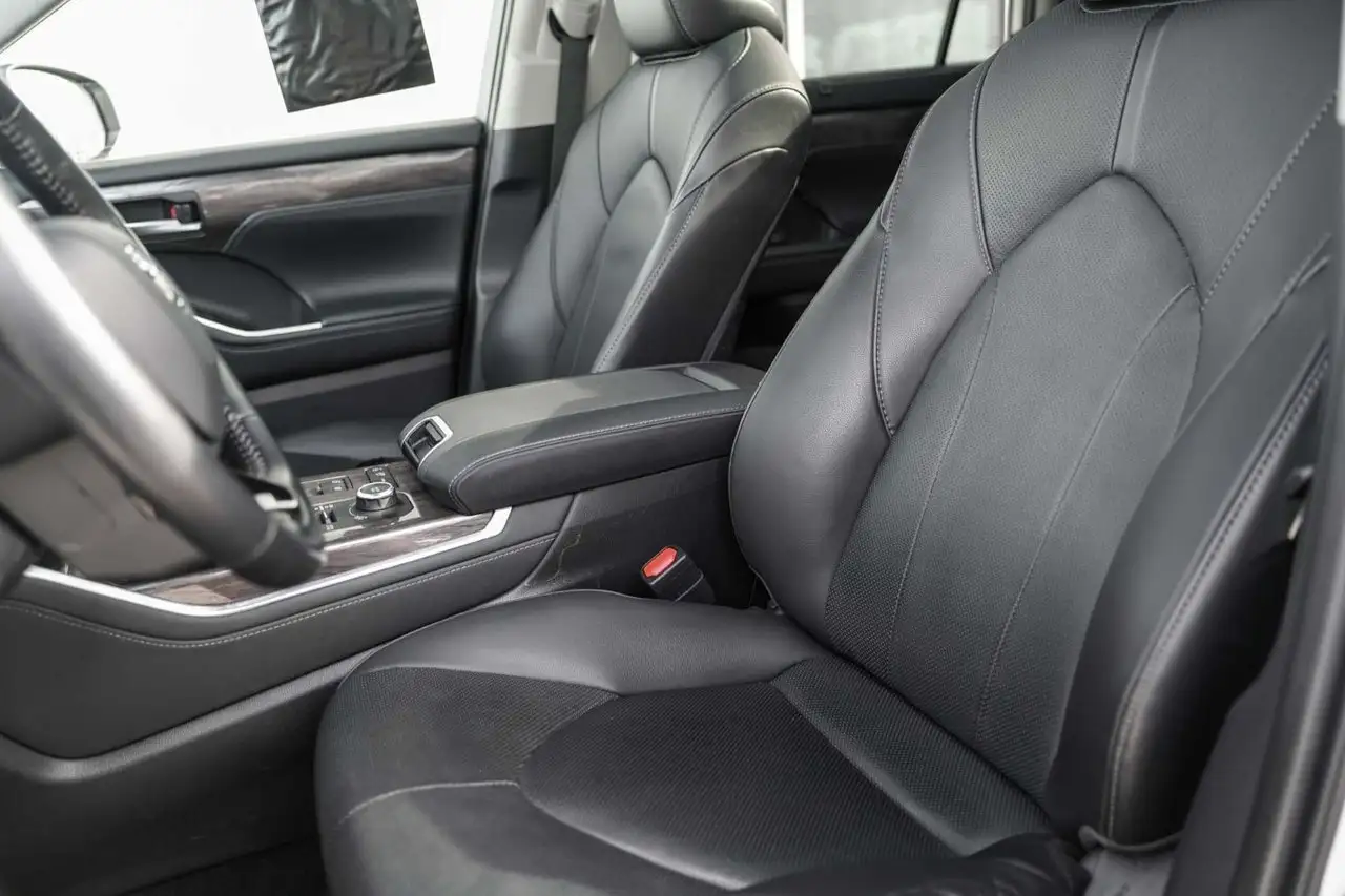 Toyota Highlander photo Toyota Highlander