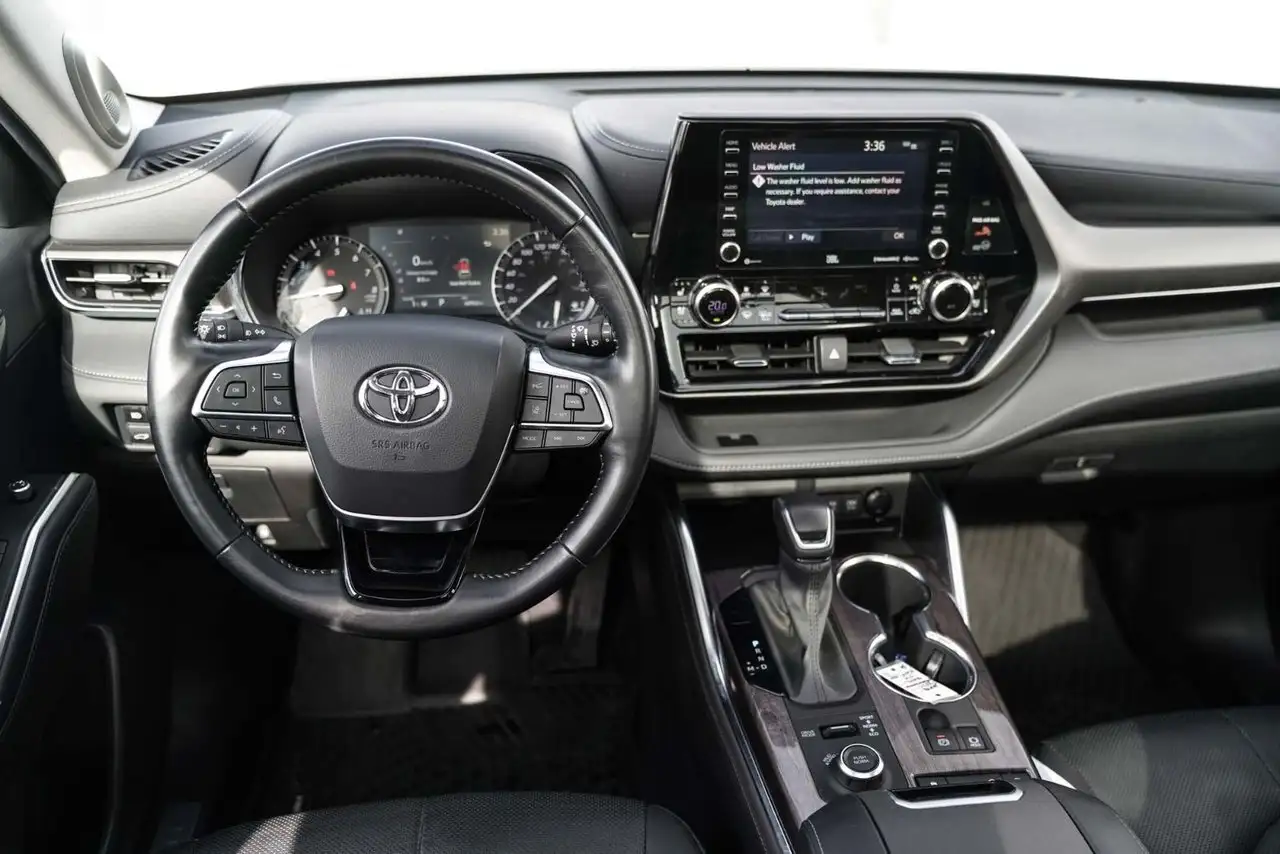 Toyota Highlander photo Toyota Highlander