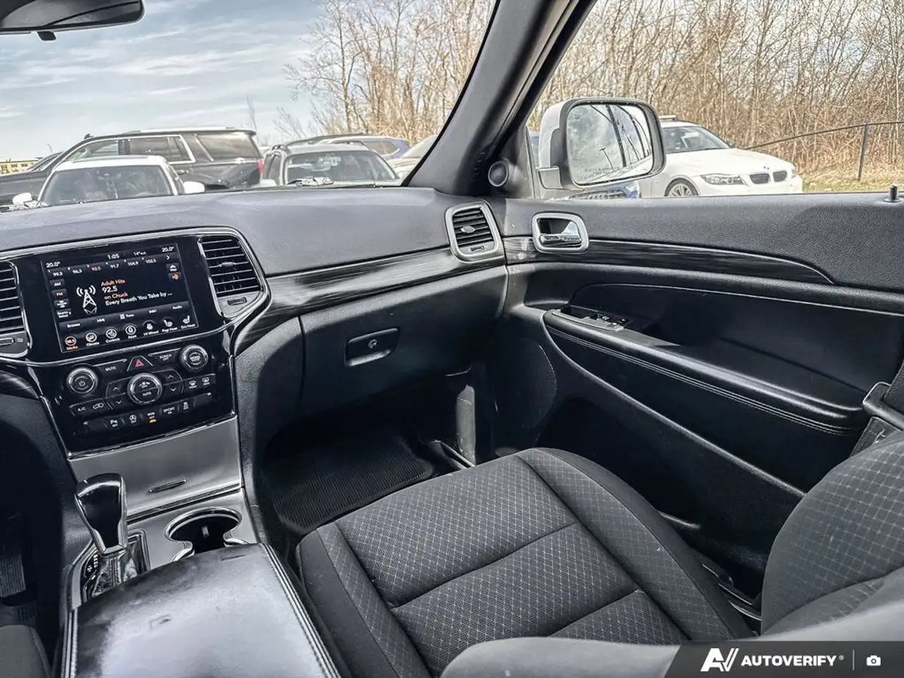 Jeep Grand Cherokee снимка Jeep Grand Cherokee