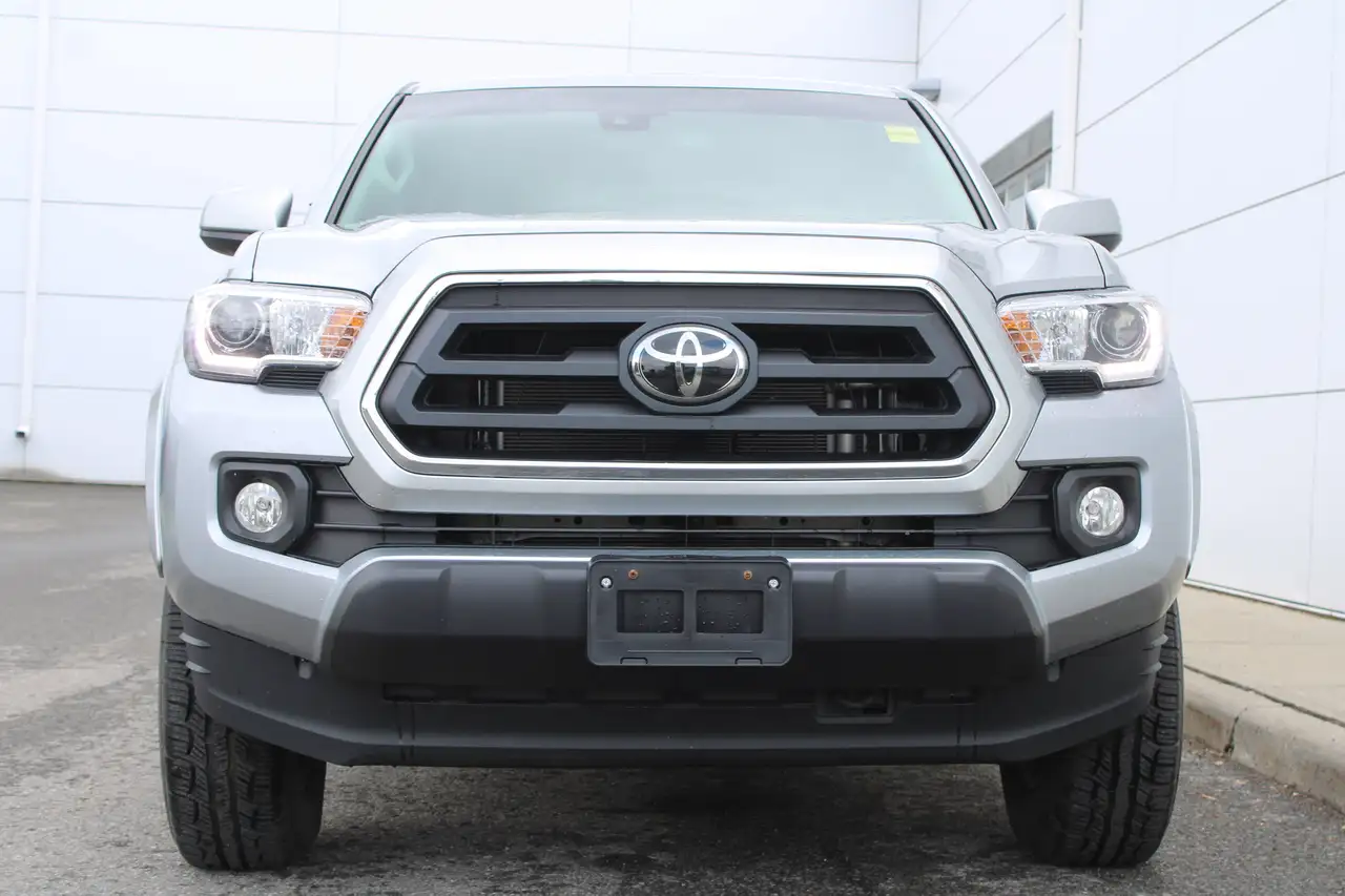 Toyota Tacoma снимка Toyota Tacoma