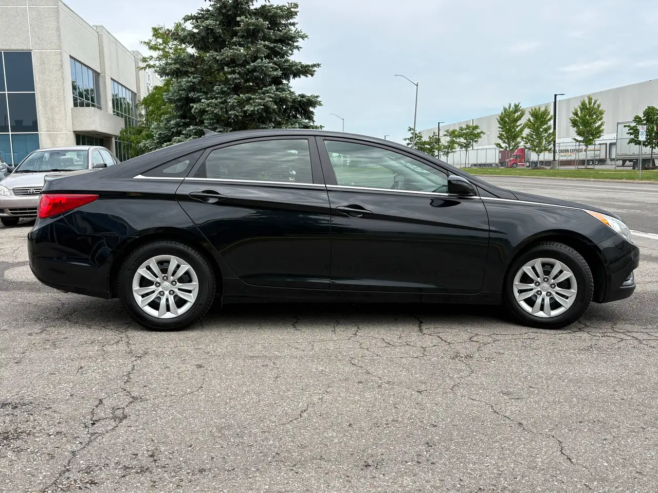 Hyundai SONATA photo Hyundai SONATA