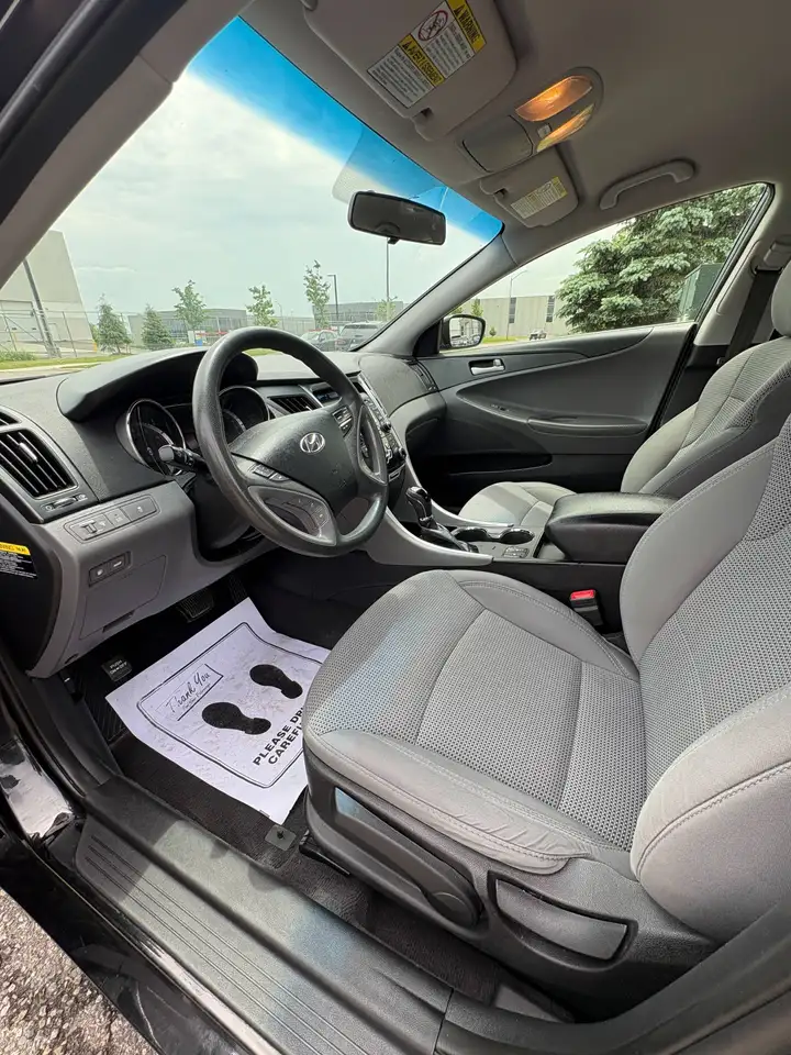 Hyundai SONATA photo Hyundai SONATA
