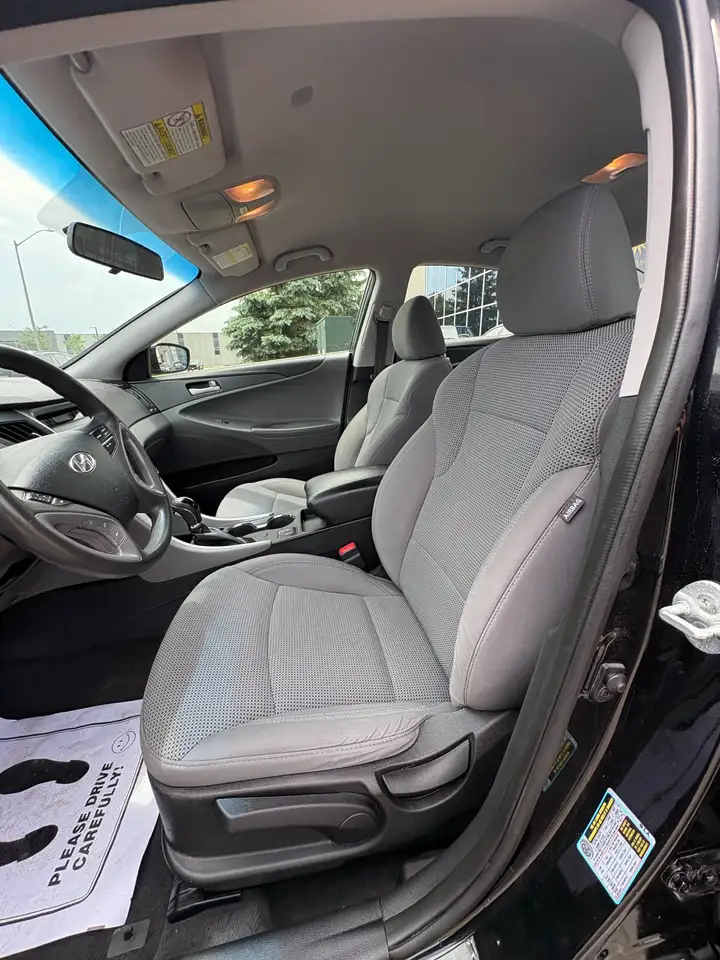 Hyundai SONATA photo Hyundai SONATA