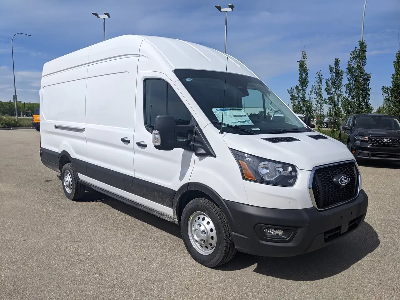 Ford Transit Cargo Van снимка Ford Transit Cargo Van