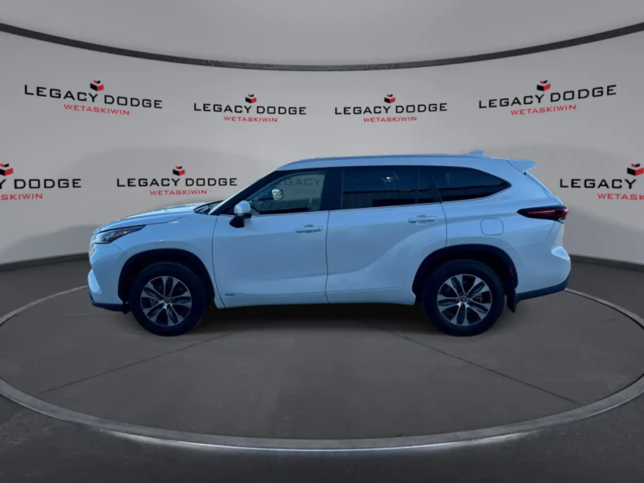 Toyota Highlander снимка Toyota Highlander