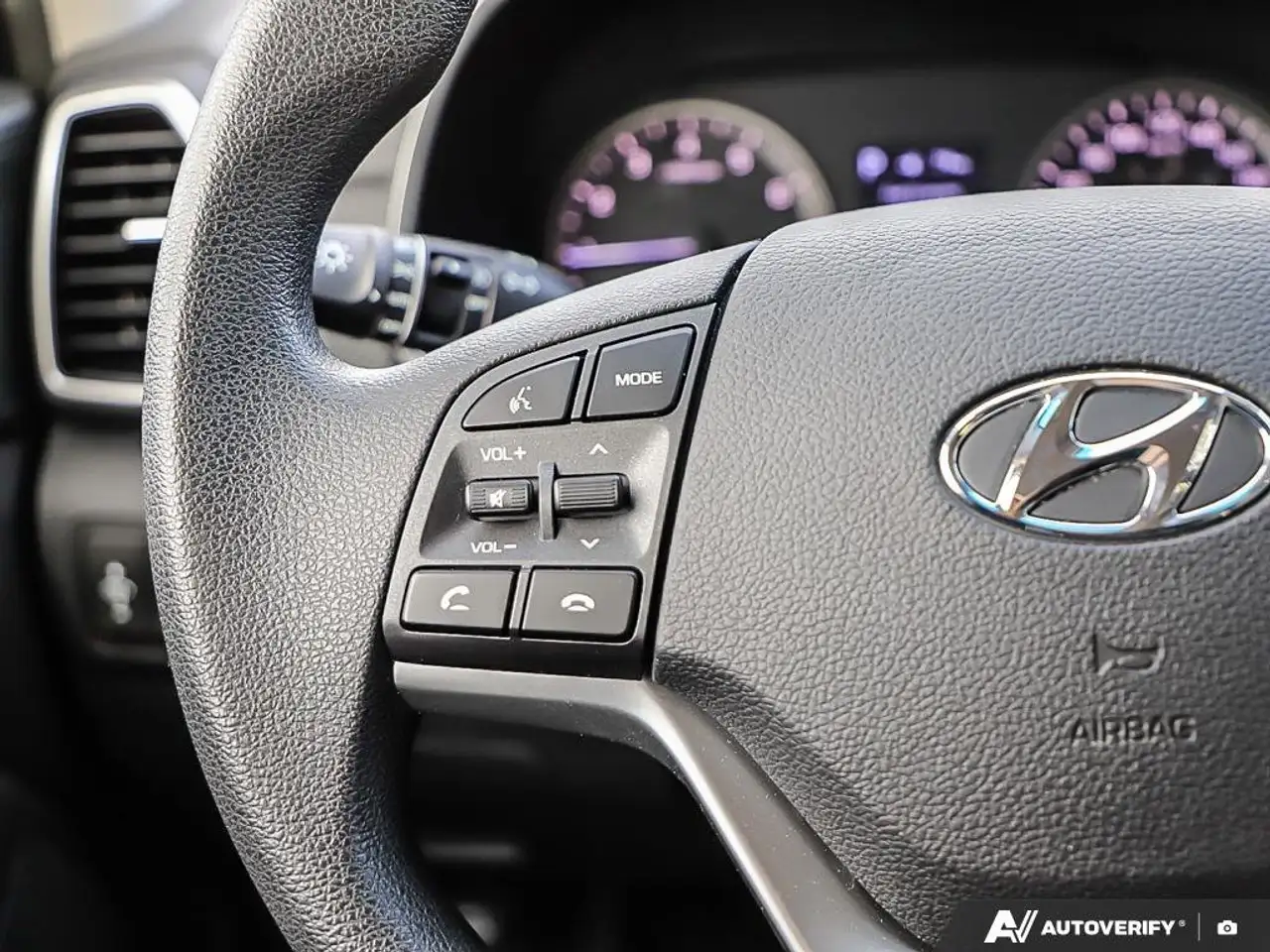 Hyundai TUCSON photo Hyundai TUCSON