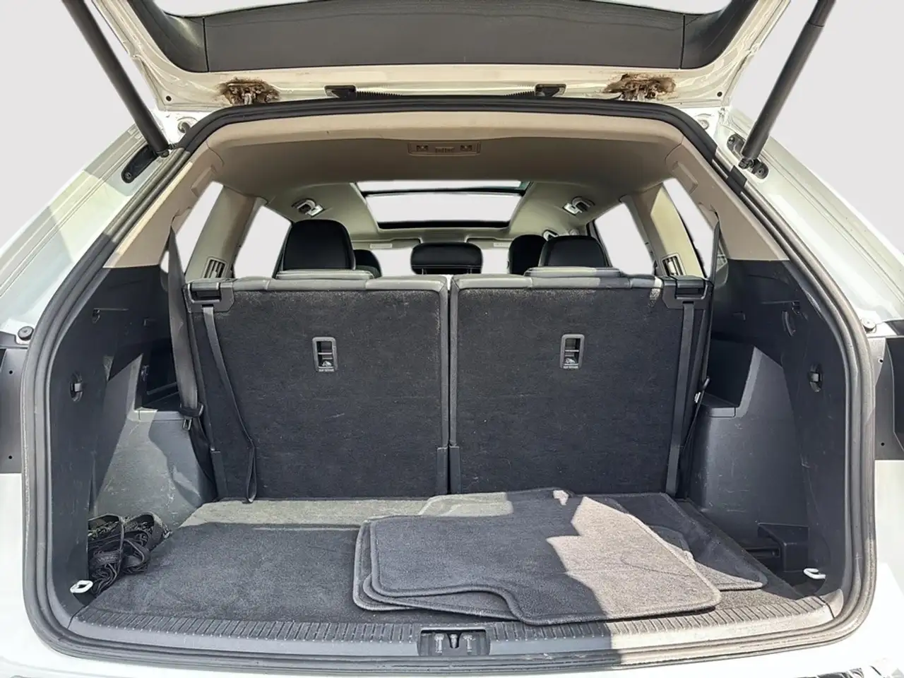 Volkswagen Atlas photo Volkswagen Atlas