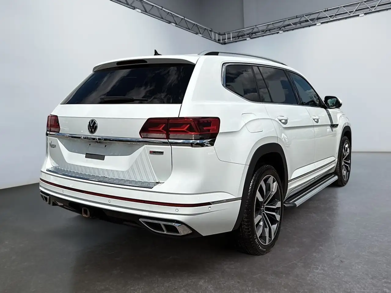 Volkswagen Atlas photo Volkswagen Atlas