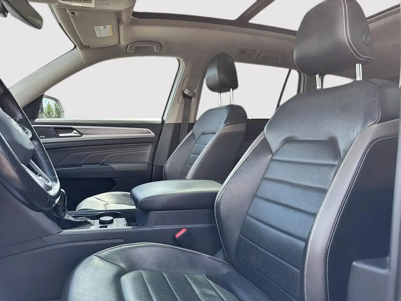 Volkswagen Atlas photo Volkswagen Atlas