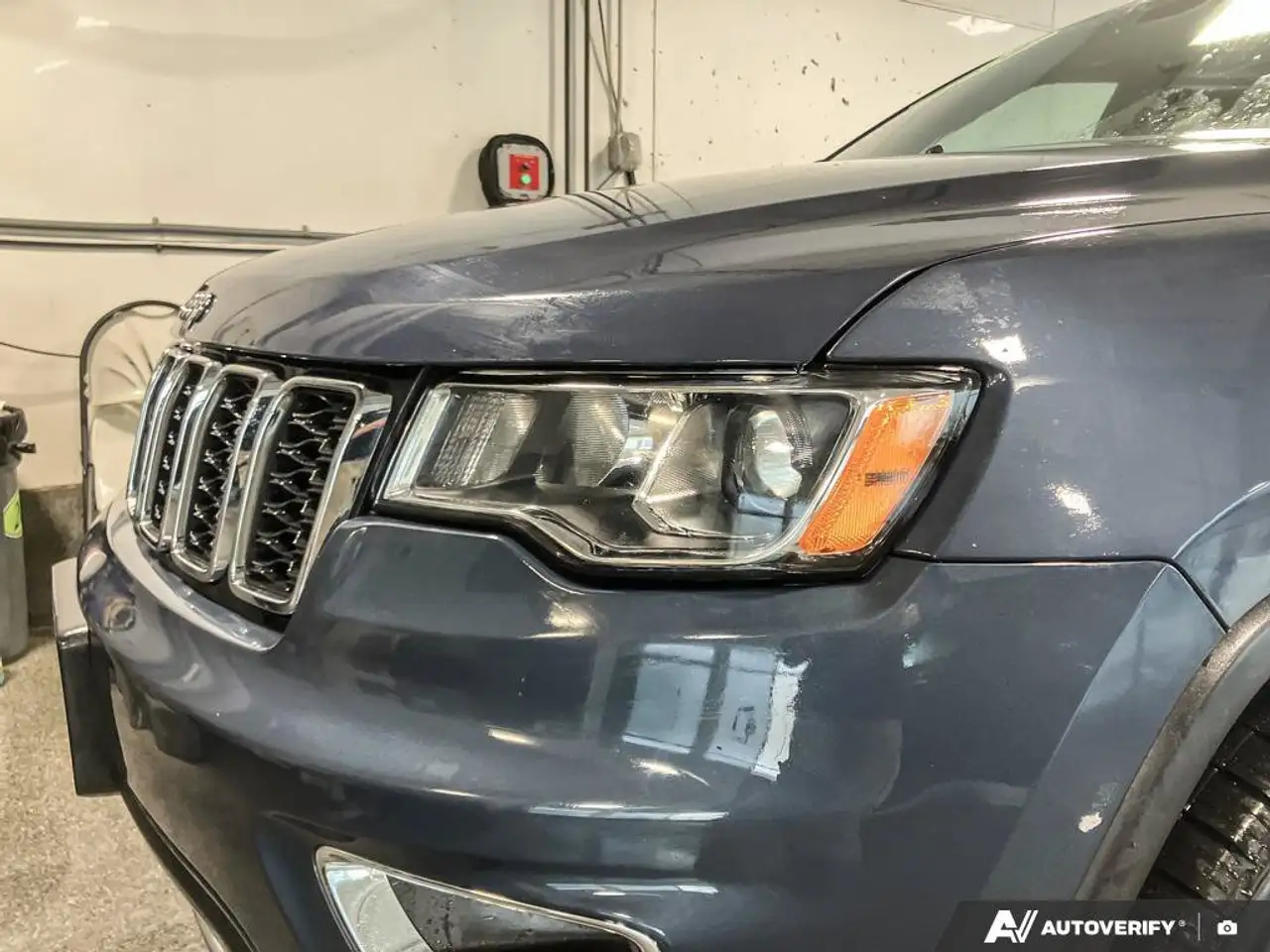Jeep Grand Cherokee снимка Jeep Grand Cherokee