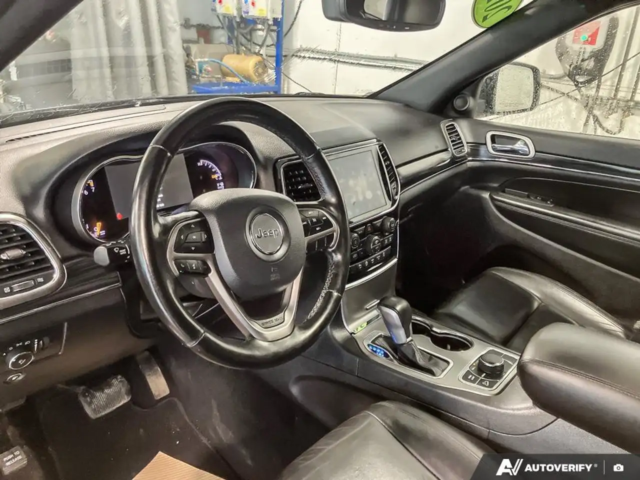 Jeep Grand Cherokee снимка Jeep Grand Cherokee
