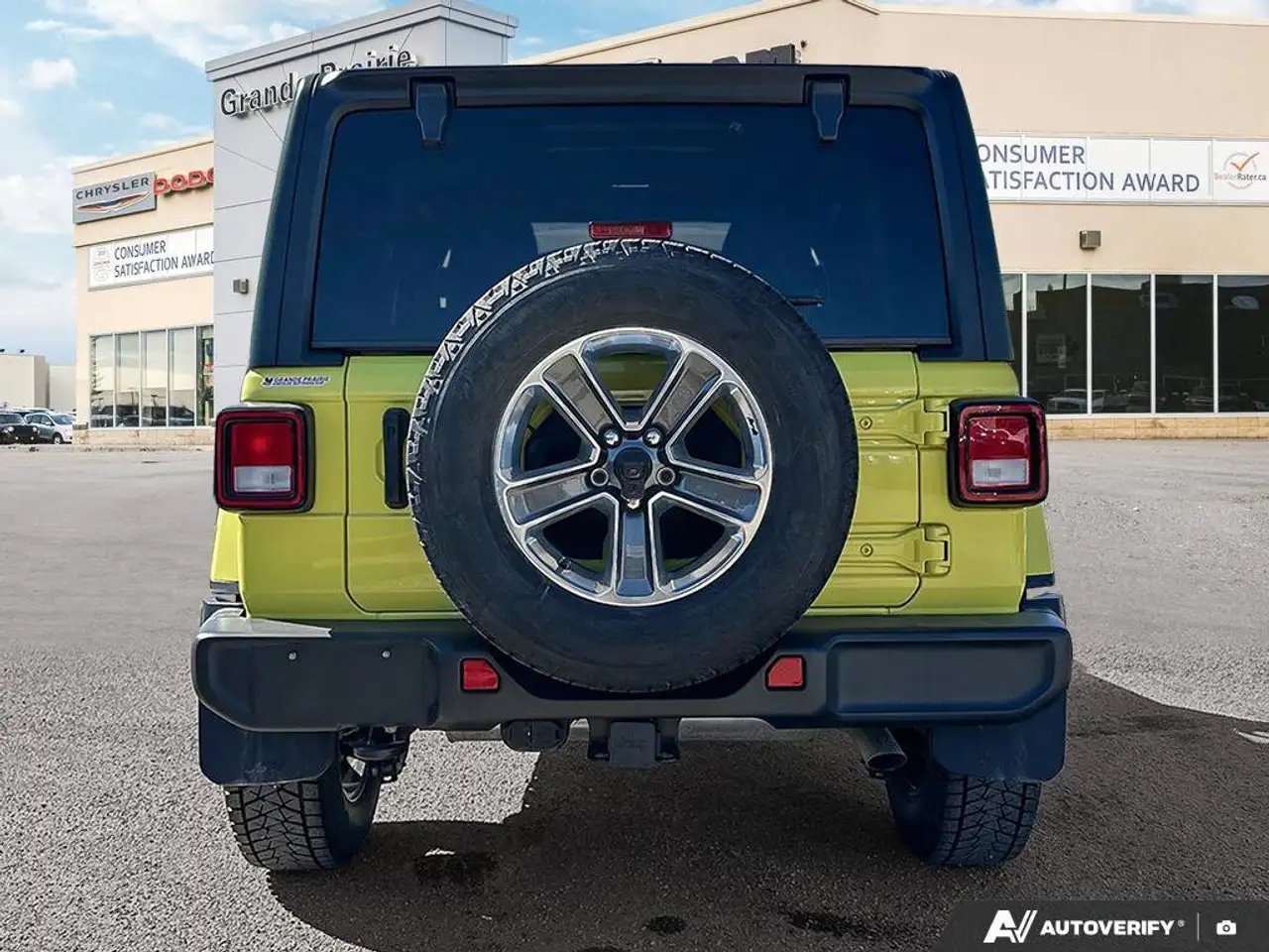 Jeep Wrangler снимка Jeep Wrangler