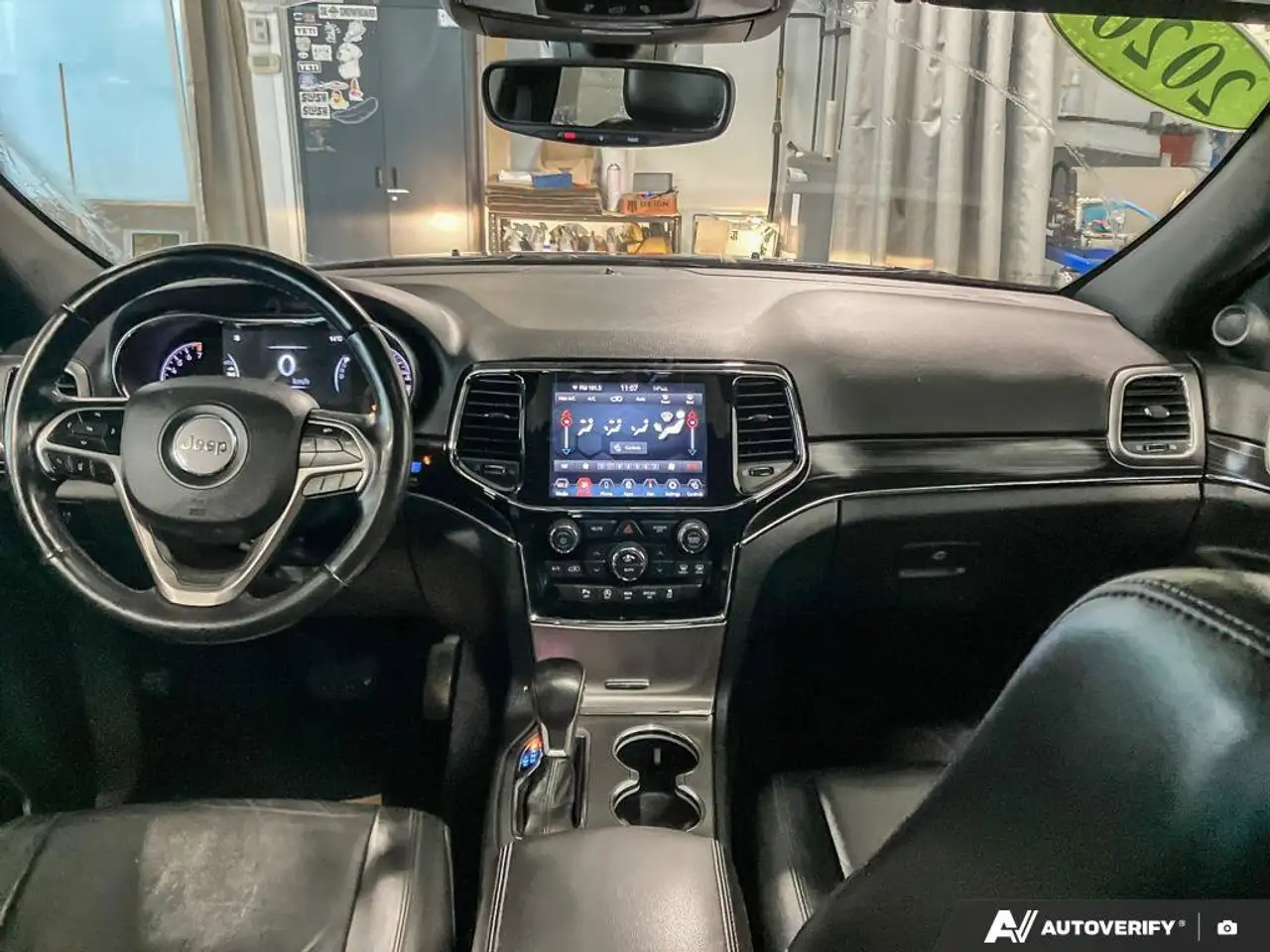Jeep Grand Cherokee снимка Jeep Grand Cherokee