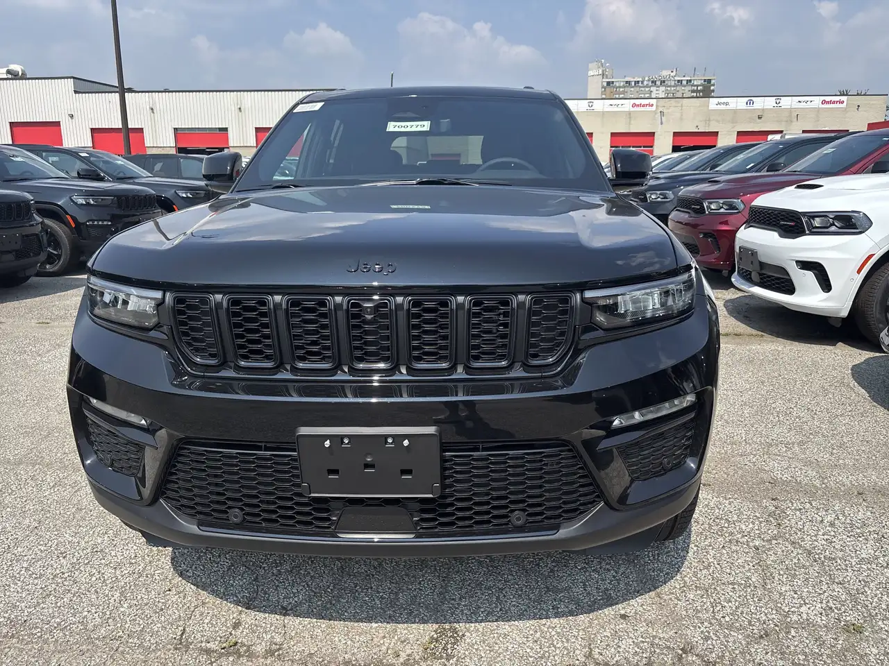 Jeep Grand Cherokee photo Jeep Grand Cherokee