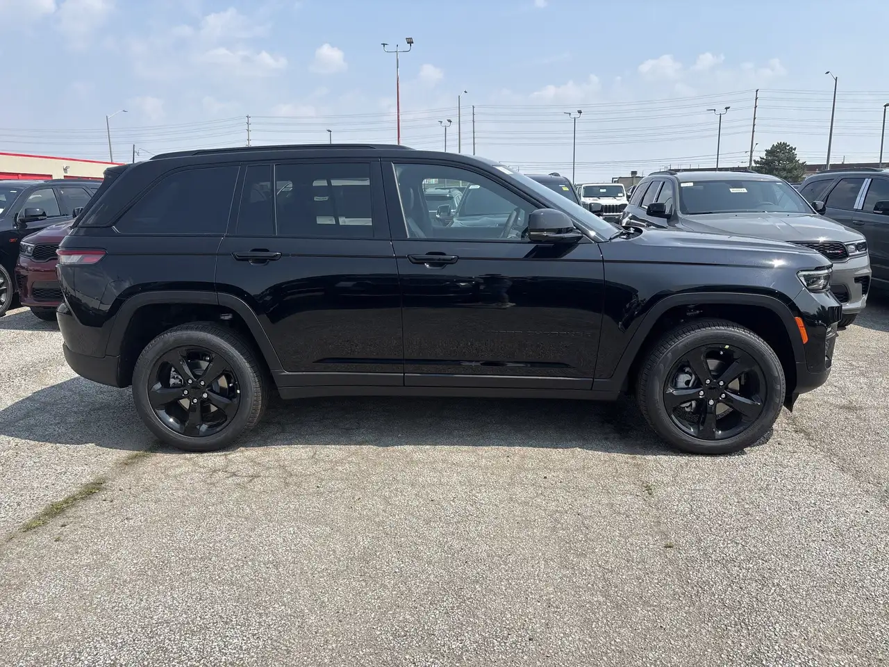 Jeep Grand Cherokee photo Jeep Grand Cherokee