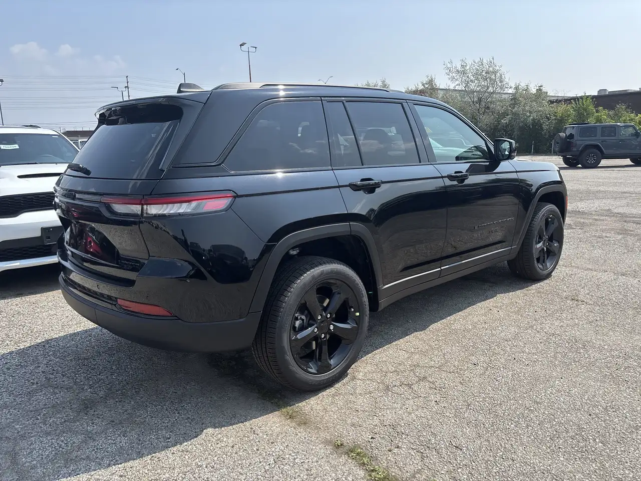 Jeep Grand Cherokee photo Jeep Grand Cherokee