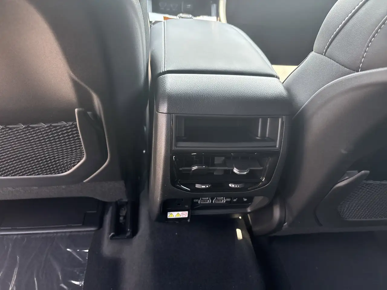Jeep Grand Cherokee photo Jeep Grand Cherokee