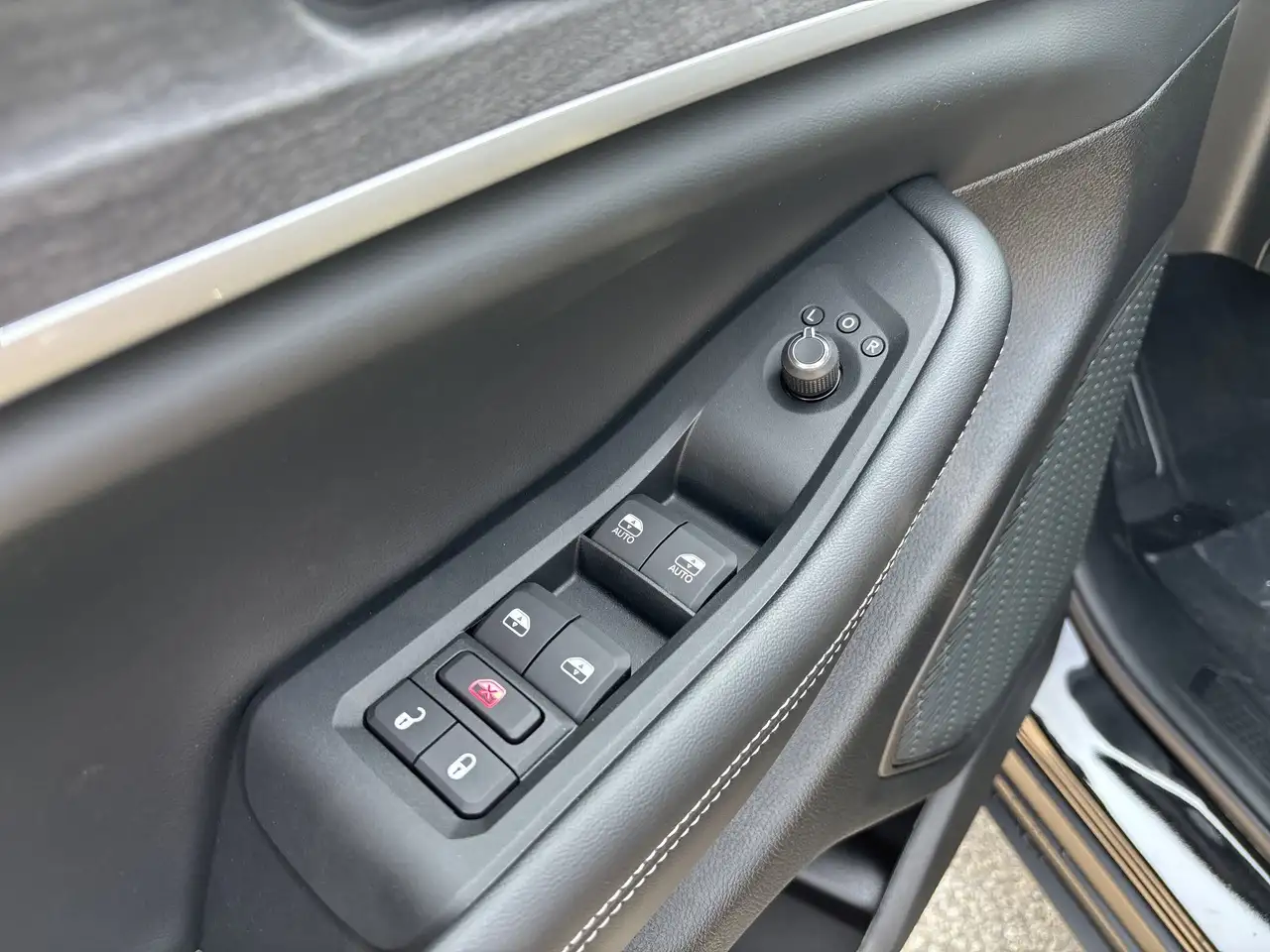 Jeep Grand Cherokee photo Jeep Grand Cherokee